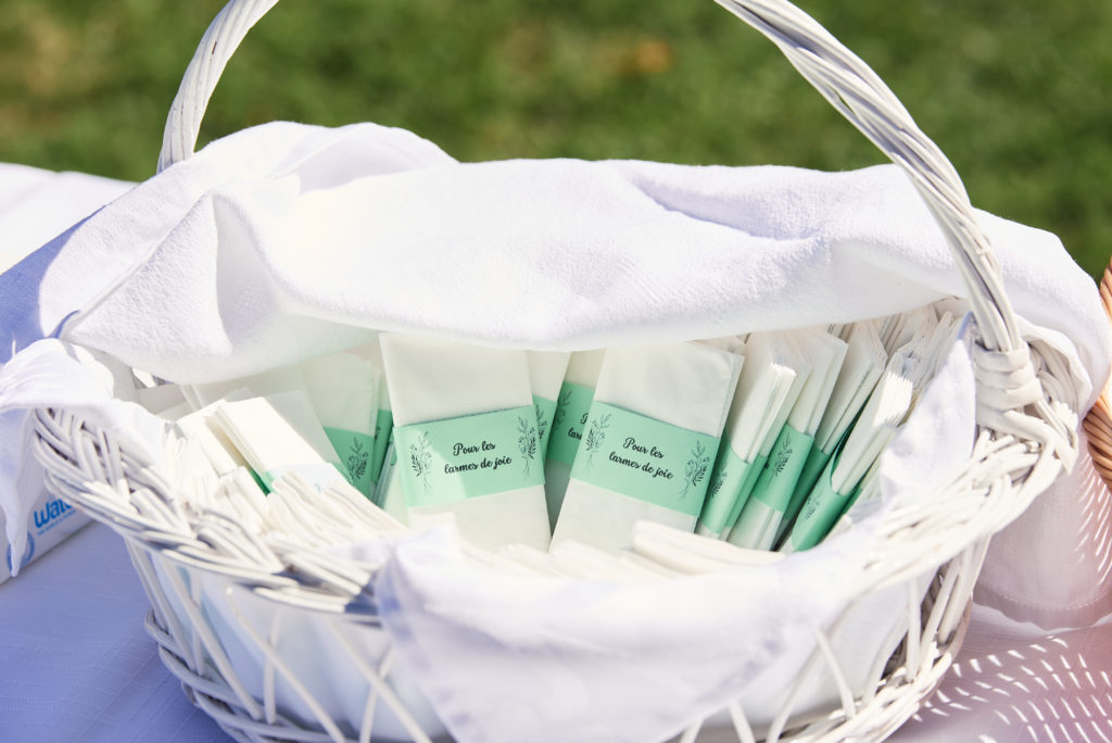 cérémonie-laique-mariage-chateau-de-cesarges